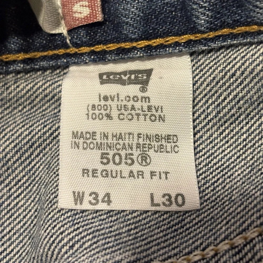 Vintage Levi's 505 Jeans 34x30 (Fits 32x30) Blue‎ Denim Medium Wash Relaxed Y2K